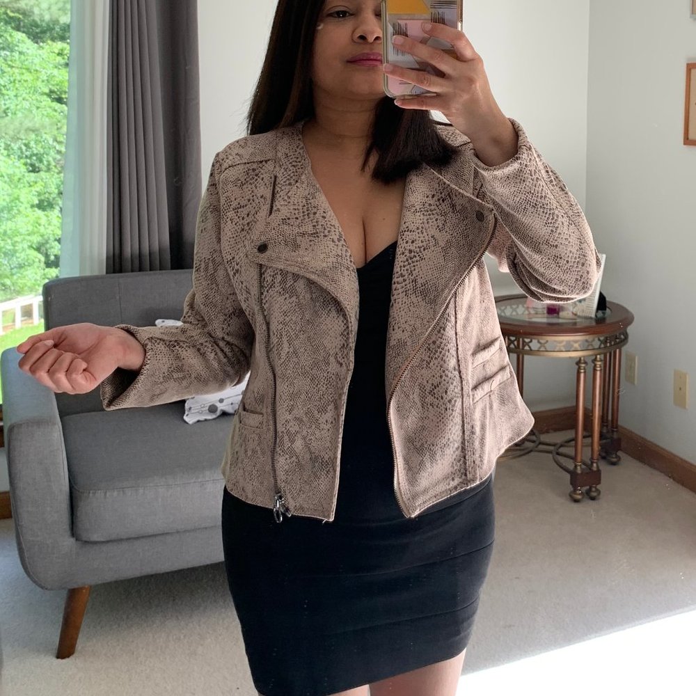 New HAUTEMONDE Snake Print Jacket Size M
